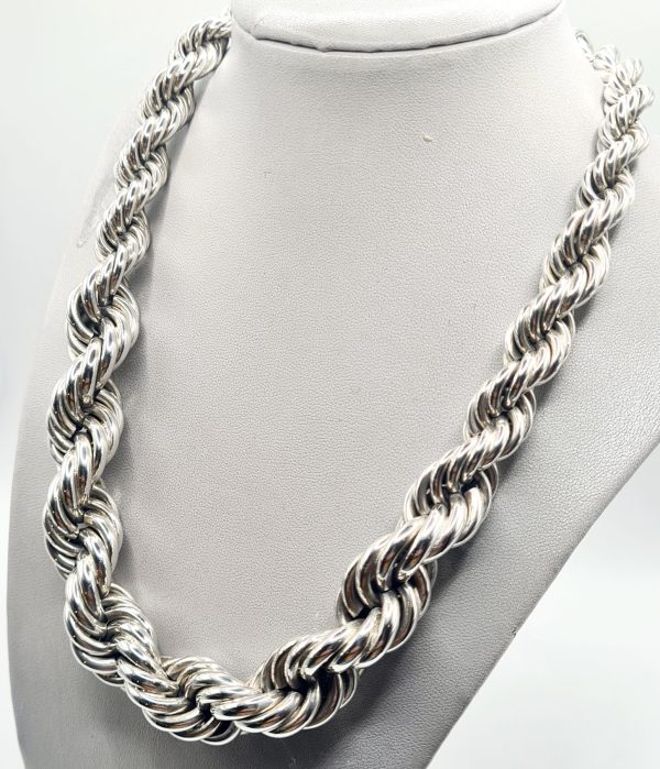 Heavy Double Twisted Graduated Rope Necklace