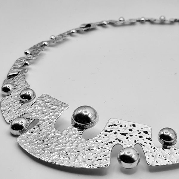 Flat Hammered Cut Out & Ball Necklace