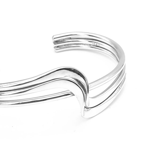 Classic Double Wave Cuff