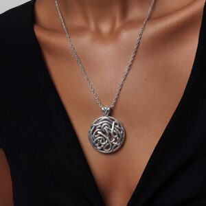 ZP578 MODEL Large Round Celtic Disc Pendant