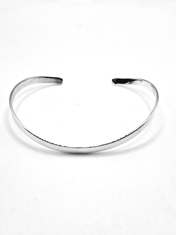Light Weight V Shaped Cuff
