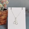 ZP933 112440 Open CloverPendant & Chain