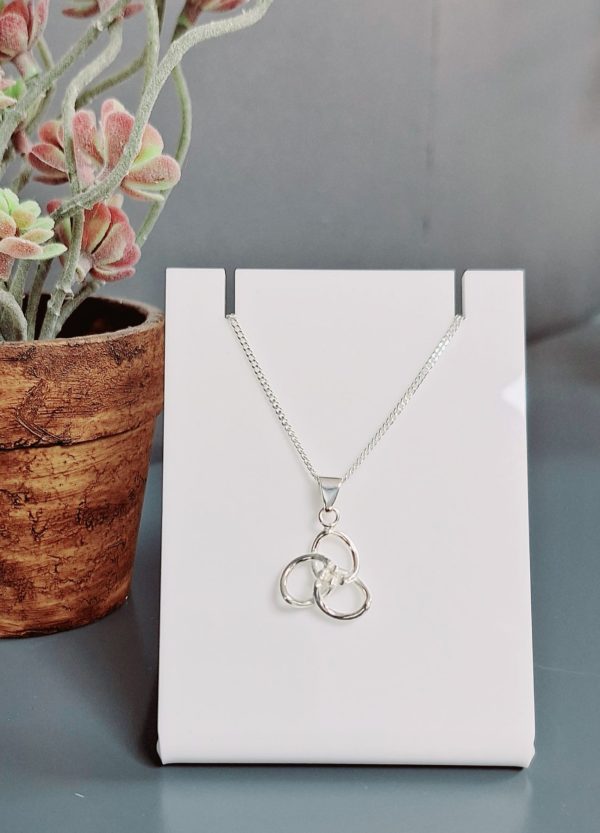 ZP933 112440 Open CloverPendant & Chain
