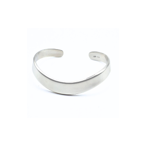 Wide Polished Dip Front Cuff