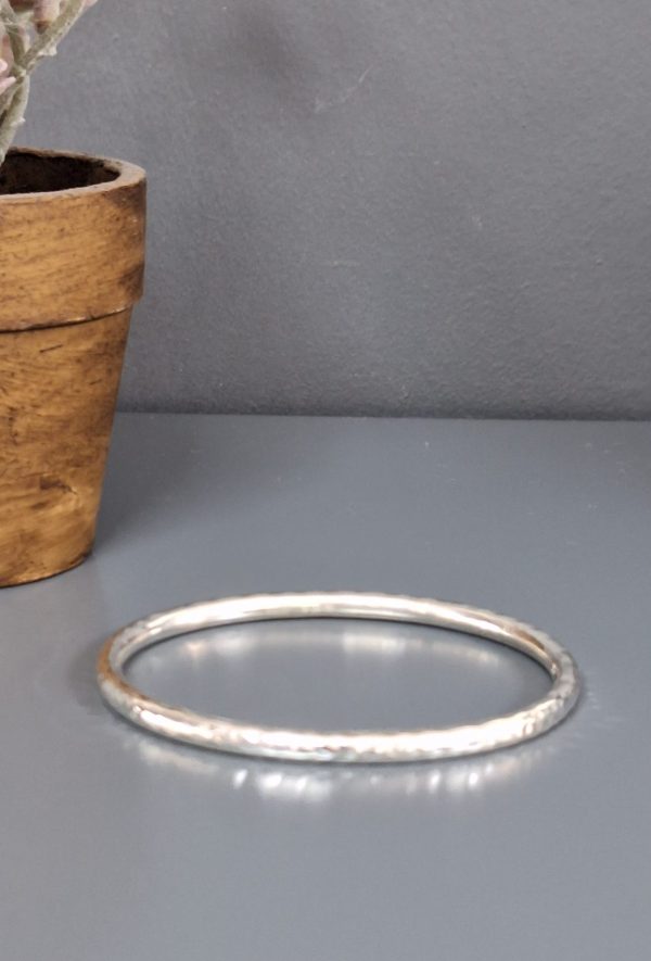 BT2258 Oval Hammered Full Bangle