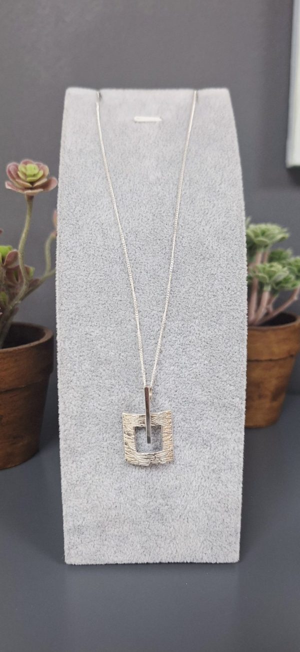 CY0045 Textured Open Square Pendant