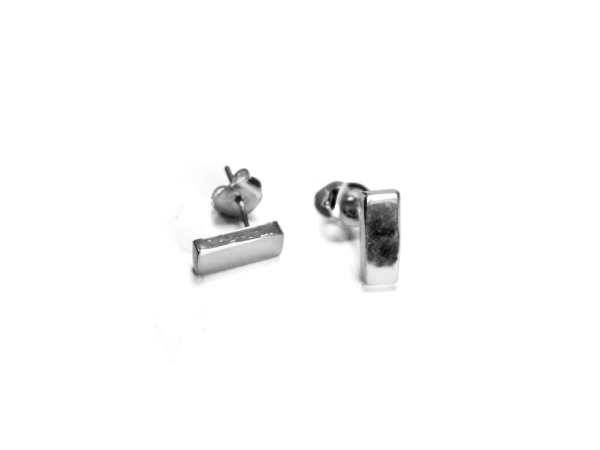 Micro Polished Oblong Stud