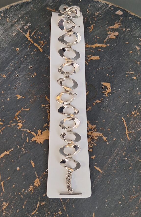Heavy Oval Wave Bracelet
