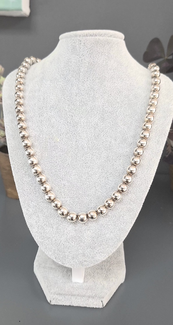 Screenshot Silver Bead Necklace with T Bar