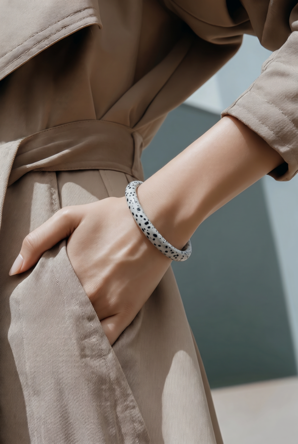 ZB0067 MODEL Round Dalmatian Full Bangle